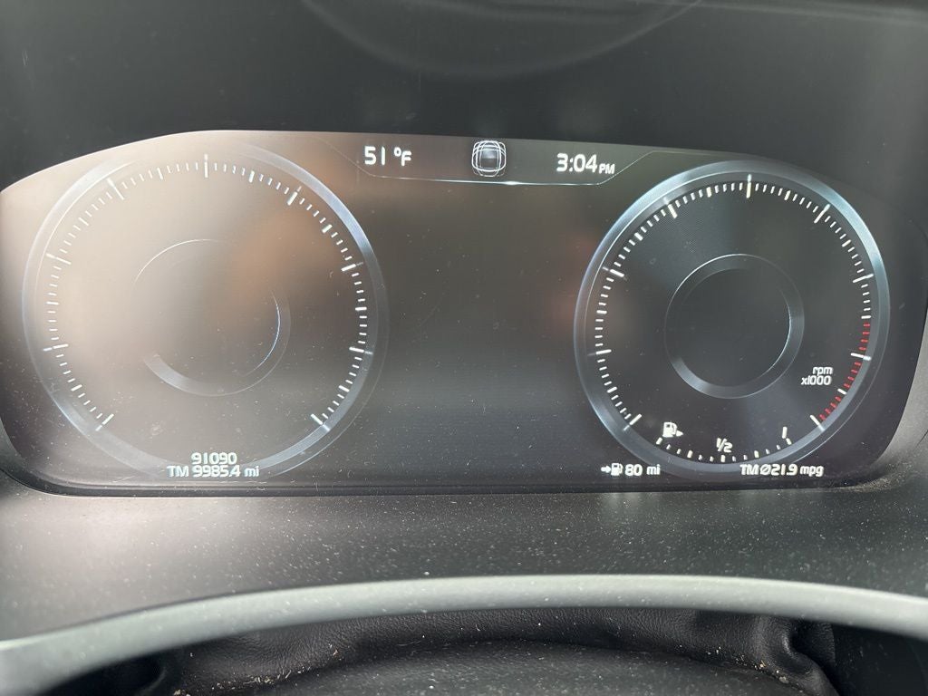 2016 Volvo XC90 T6 Momentum