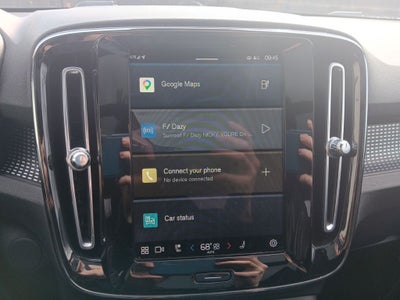 2021 Volvo XC40 Recharge Pure Electric P8